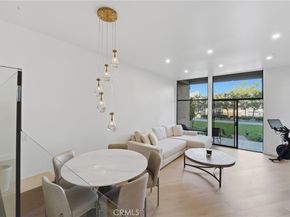 8103 Marina Pacifica N, Long Beach CA 90803