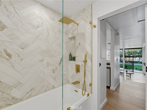 8103 Marina Pacifica N, Long Beach CA 90803