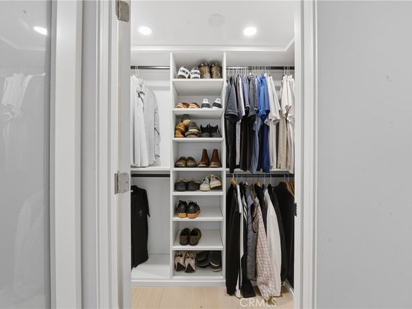 8103 Marina Pacifica N, Long Beach CA 90803