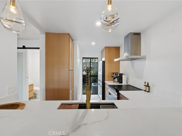 8103 Marina Pacifica N, Long Beach CA 90803