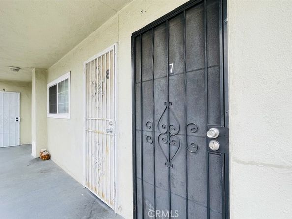 1083 Gaviota Avenue, Long Beach CA 90813