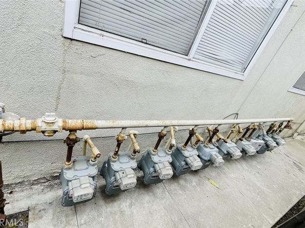 1083 Gaviota Avenue, Long Beach CA 90813