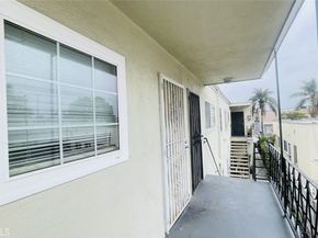 1083 Gaviota Avenue, Long Beach CA 90813
