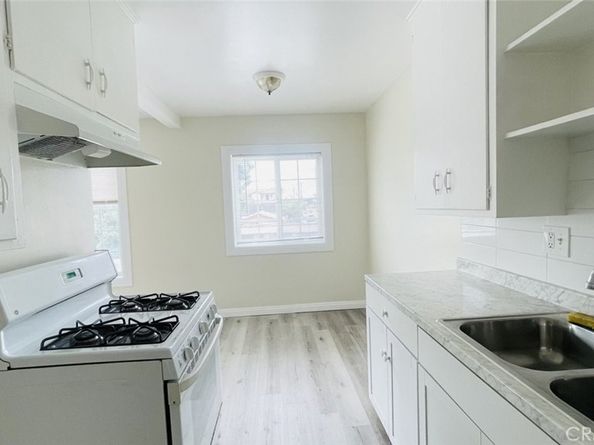 1083 Gaviota Avenue, Long Beach CA 90813