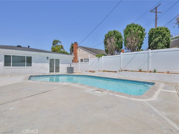 204 Via Colusa, Redondo Beach CA 90277
