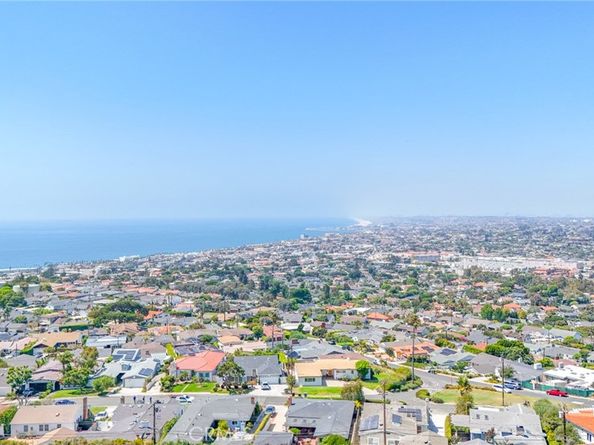 204 Via Colusa, Redondo Beach CA 90277