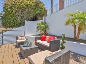 204 Via Colusa, Redondo Beach CA 90277