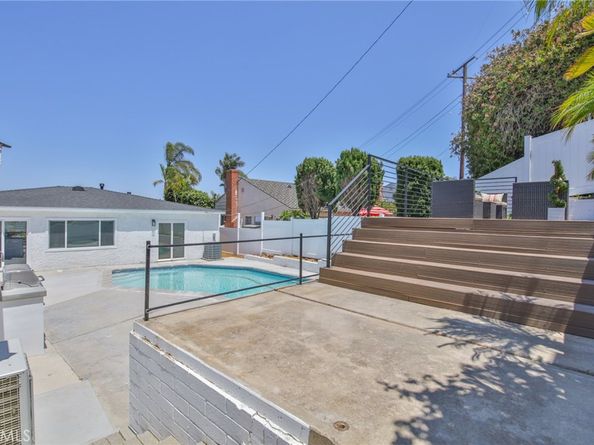 204 Via Colusa, Redondo Beach CA 90277