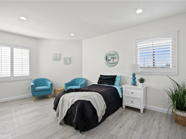 4340 Pixie Avenue, Lakewood CA 90712