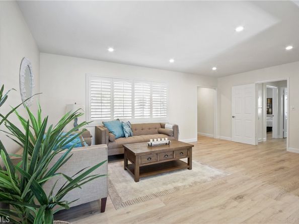 4340 Pixie Avenue, Lakewood CA 90712
