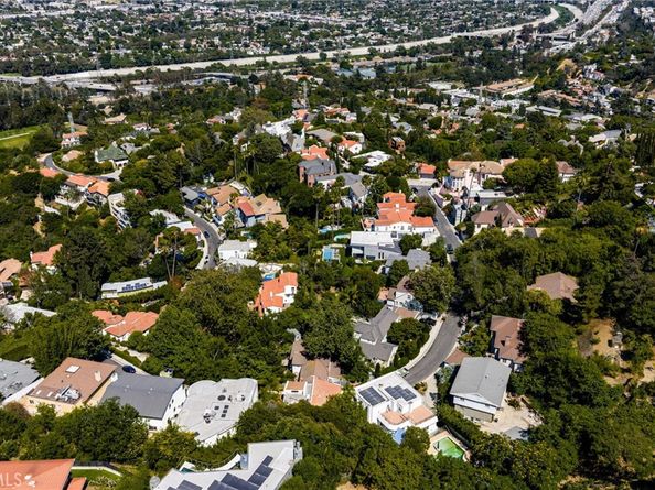 3751 Prestwick Drive, Los Angeles CA 90027