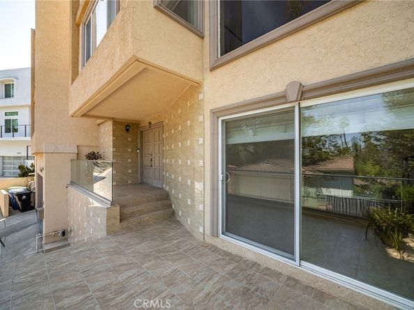 3751 Prestwick Drive, Los Angeles CA 90027