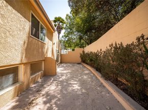3751 Prestwick Drive, Los Angeles CA 90027