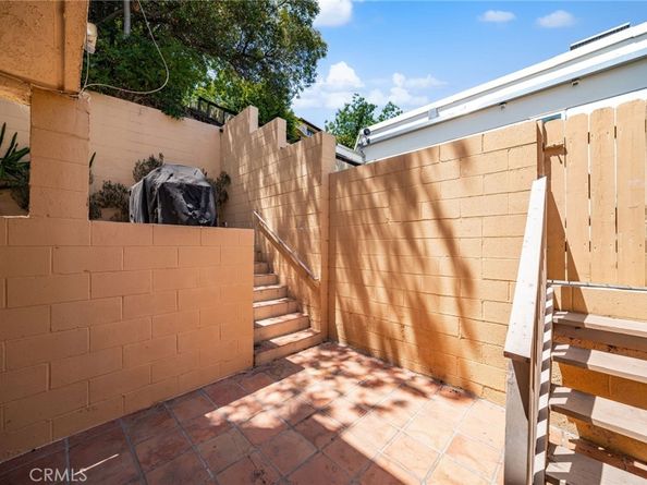 3751 Prestwick Drive, Los Angeles CA 90027