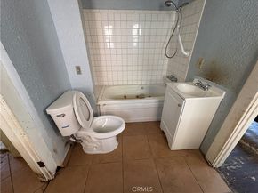 419 Rose Avenue, Long Beach CA 90802