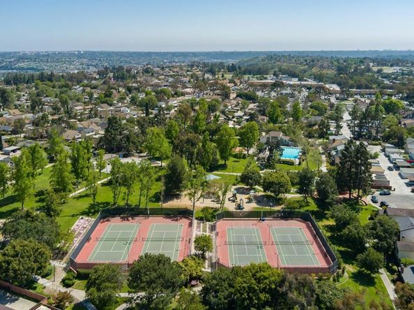 10690 Esmeraldas Drive, San Diego CA 92124