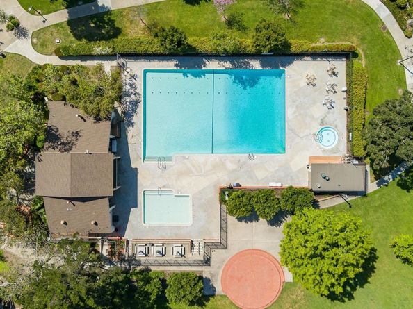 10690 Esmeraldas Drive, San Diego CA 92124