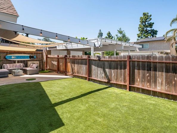 10690 Esmeraldas Drive, San Diego CA 92124