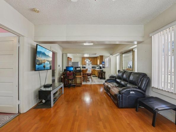 1059 N Wilton Place, Los Angeles CA 90038