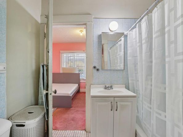 1059 N Wilton Place, Los Angeles CA 90038