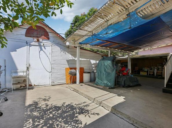 1059 N Wilton Place, Los Angeles CA 90038