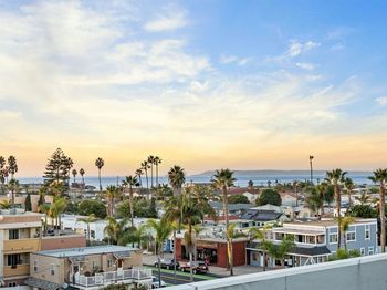 270 Dahlia Ave