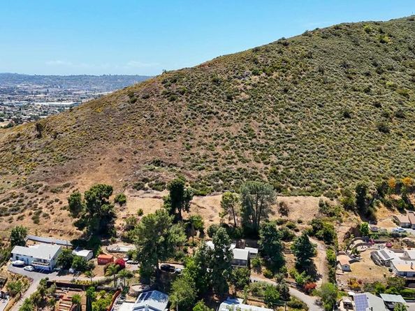 11825 Taia, Lakeside CA 92040