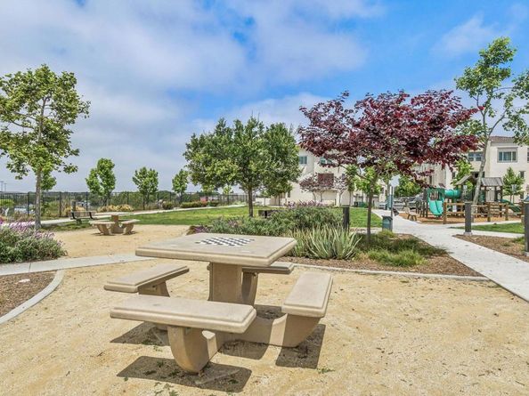 5381 Calle Rockfish 60, San Diego CA 92154