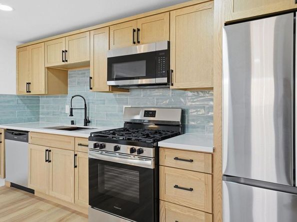 2828 Mission Village Dr, San Diego CA 92123