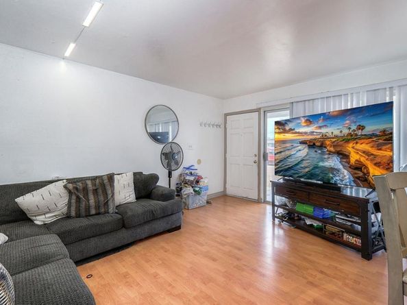 776 Oaklawn Avenue, Chula Vista CA 91910