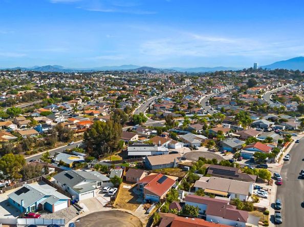 1607 Ginsberg Court, San Diego CA 92114