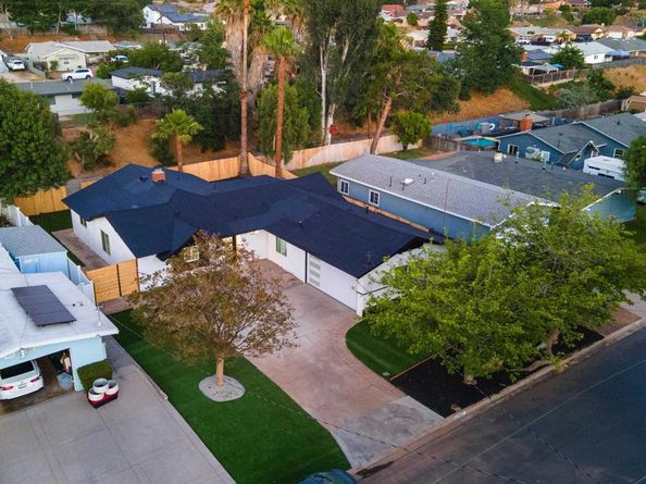 13751 Powers Rd, Poway CA 92064