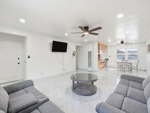 3015 Chamoune Avenue, San Diego CA 92105