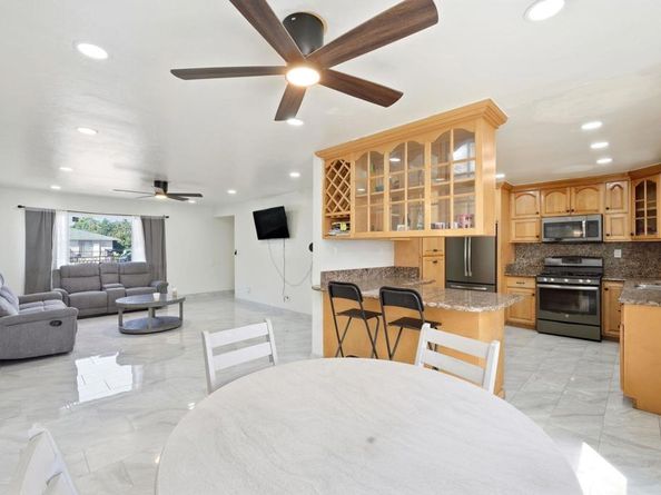 3015 Chamoune Avenue, San Diego CA 92105