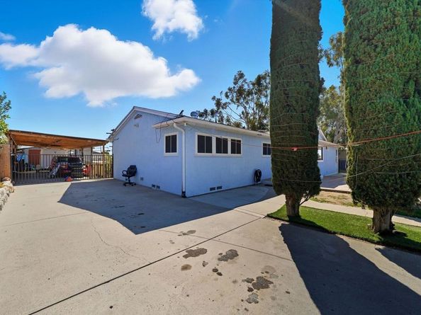 3015 Chamoune Avenue, San Diego CA 92105