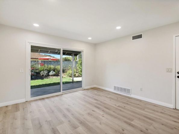 17502 Plaza Marlena, San Diego CA 92128