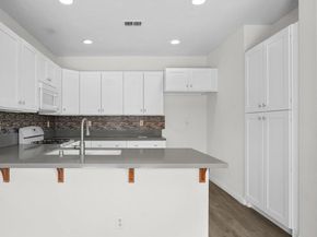 641 Sumner Way 1, Oceanside CA 92058