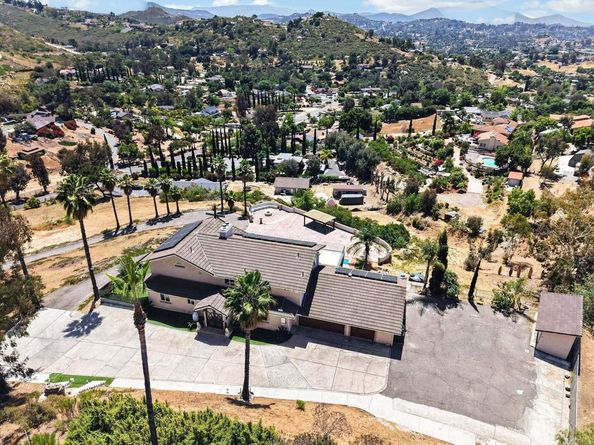 1710 Lotus Lane, El Cajon CA 92021