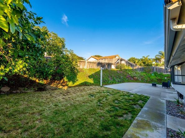 1018 Bridle Path Way, Oceanside CA 92057