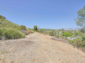 11825 Taia, Lakeside CA 92040