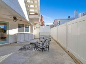 2438 Ocean Street, Carlsbad CA 92008