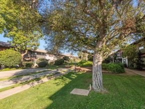 749 S Mollison Ave 27, El Cajon CA 92020