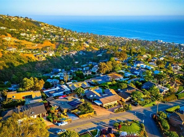 1687 Temple Hills Drive, Laguna Beach CA 92651
