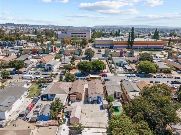 225 S Kern Avenue, Los Angeles CA 90022