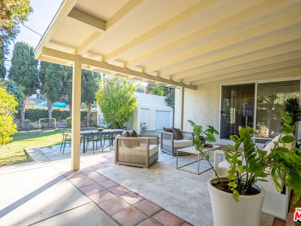4072 W 7th Street, Los Angeles CA 90005