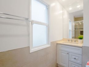 4072 W 7th Street, Los Angeles CA 90005