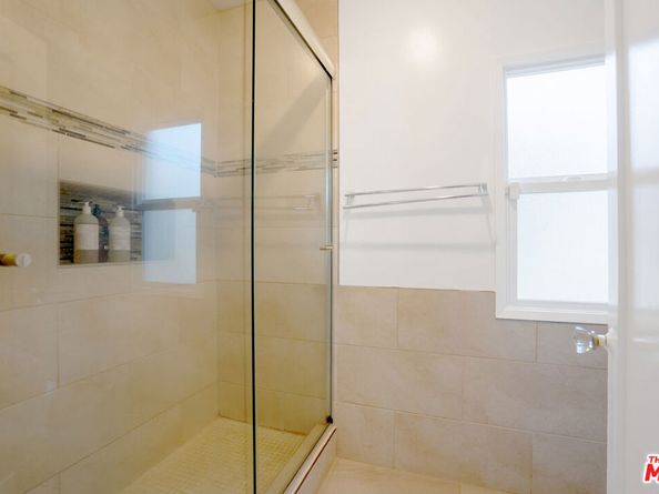 4072 W 7th Street, Los Angeles CA 90005