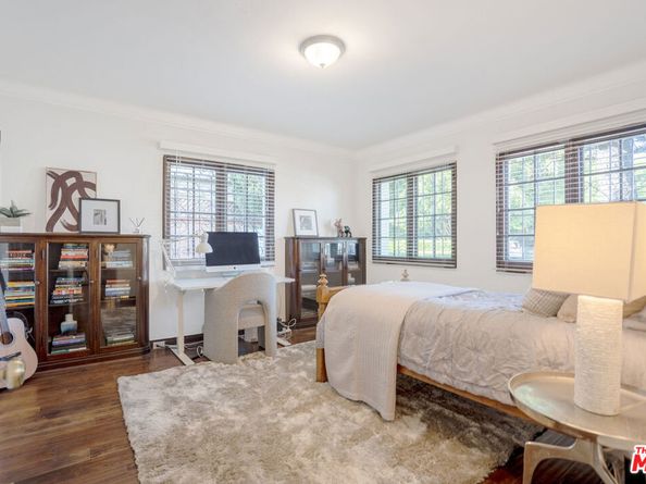 4072 W 7th Street, Los Angeles CA 90005