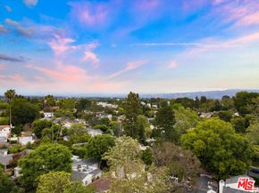 12052 Laurel Terrace Drive, Studio City CA 91604