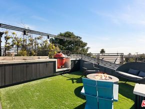 303 Venice Way, Venice CA 90291